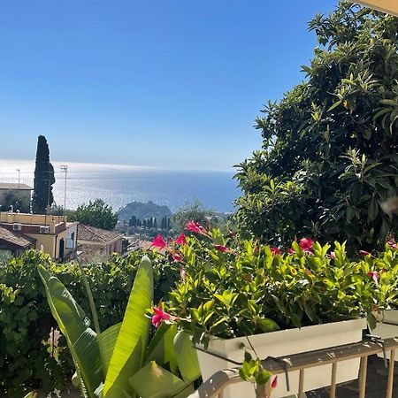 Taormina Family Apartment Bagian luar foto