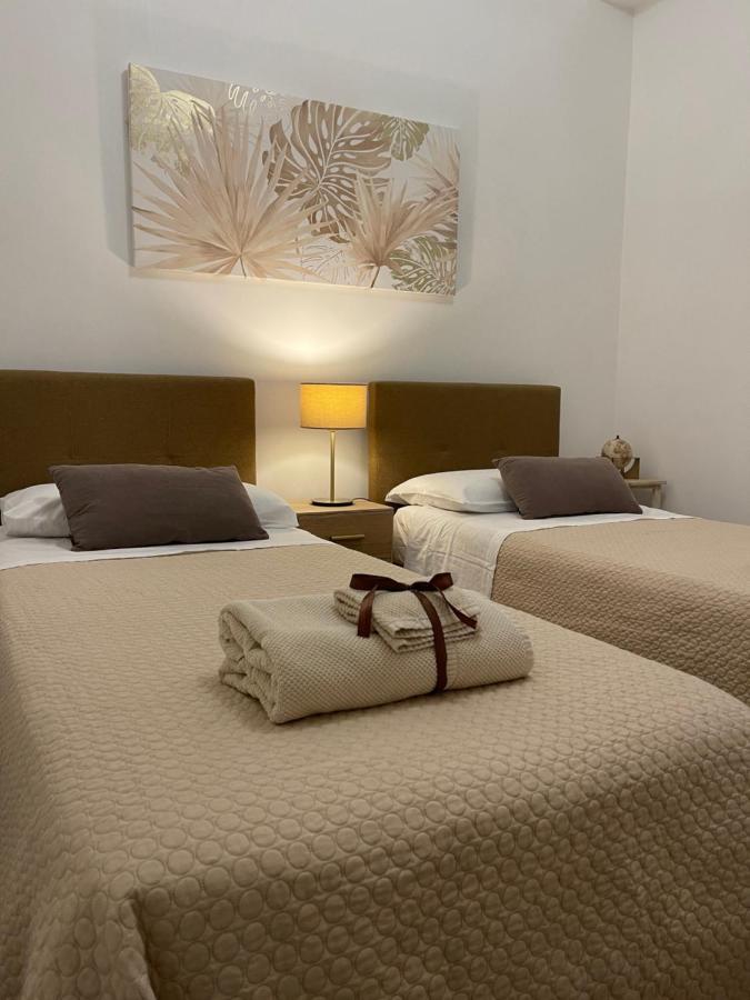 Taormina Family Apartment Bagian luar foto